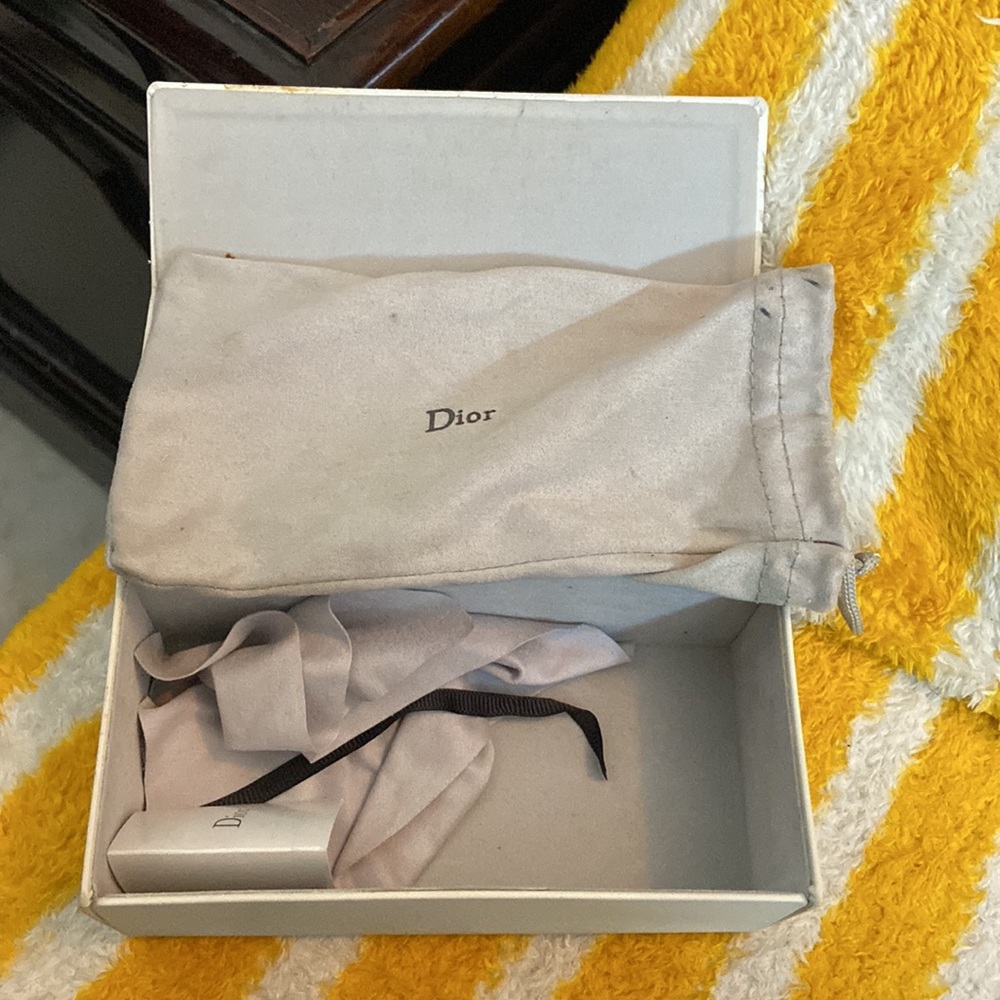 DIOR❌❌ SUNGLASSES💯 authentic - Picture 6 of 8